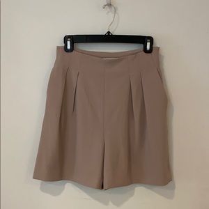 Babaton High-Waisted Pleated Shorts